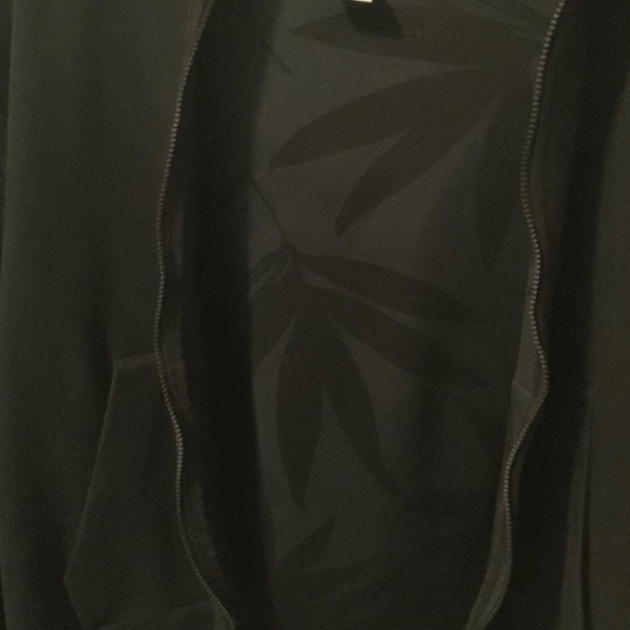 Lole black hoodie with poly printed lining - Picture 9 of 9